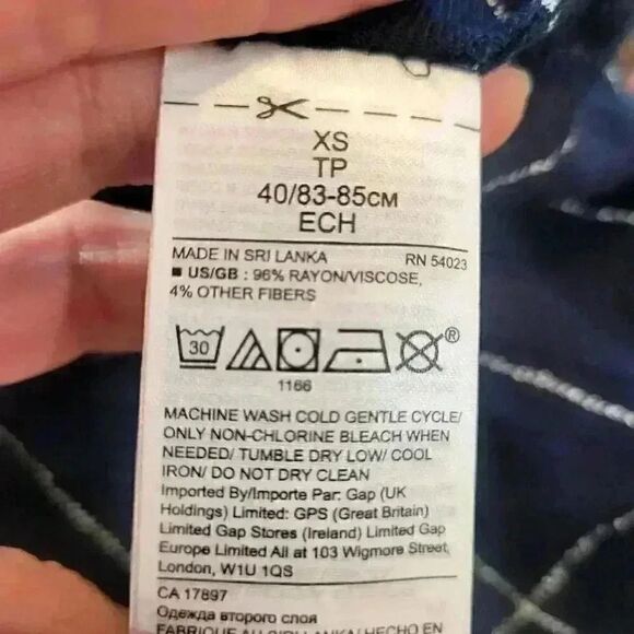 Banana Republic Women's Navy & Cream Rayon Dillon Classic Fit Button Down Shirt - Picture 4 of 11